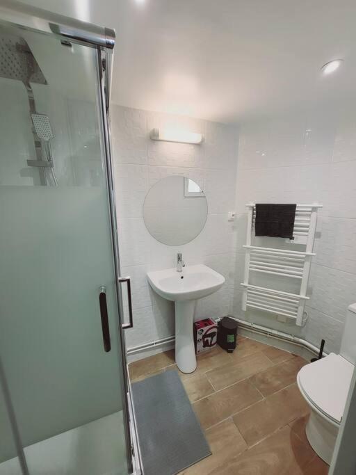 Family Flat Stade De France Airport Cdg Le Bourget "Appart'7" Pierrefitte sur Seine Bagian luar foto